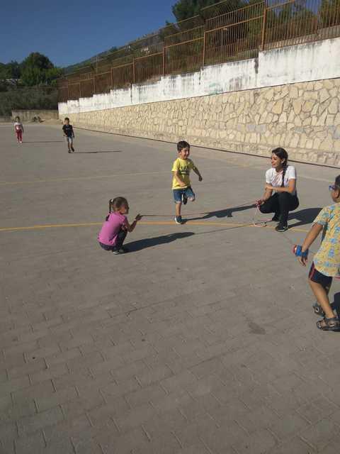 dia de la familia, juegos populares infantil 30
